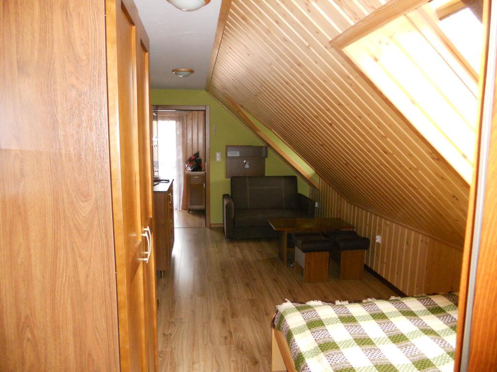 Dom Pod Lipa Villa Jaminy Ngoại thất bức ảnh